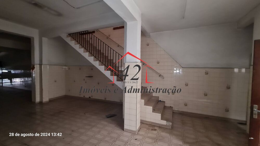 Prédio Inteiro, 550 m² - Foto 2