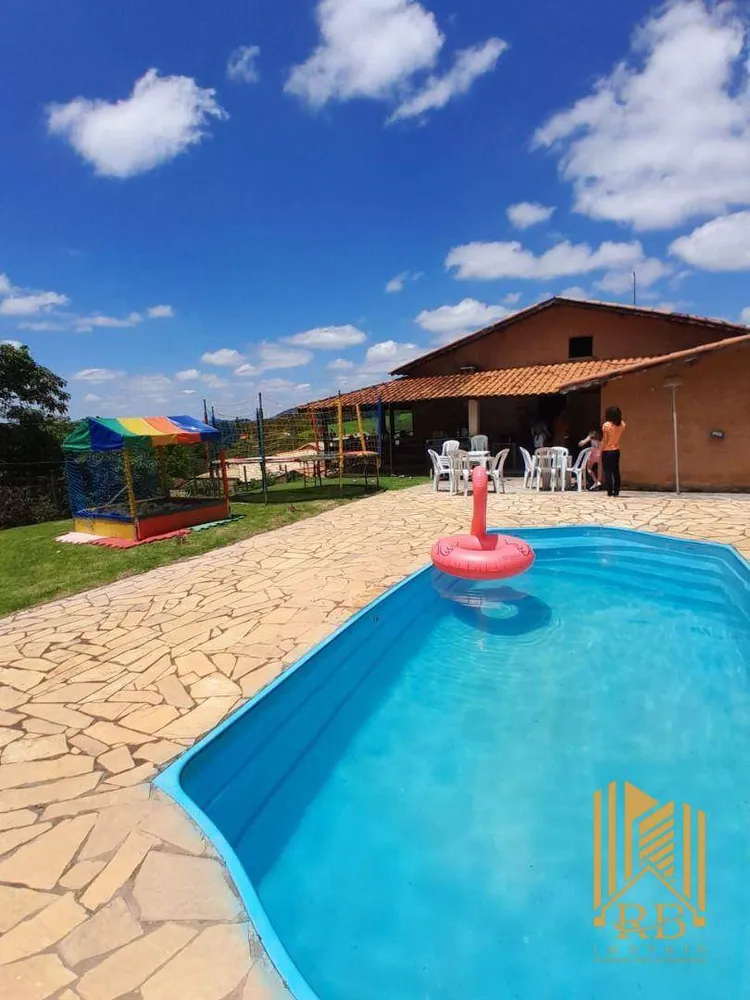 Chácara, 4 quartos, 1000 m² - Foto 1