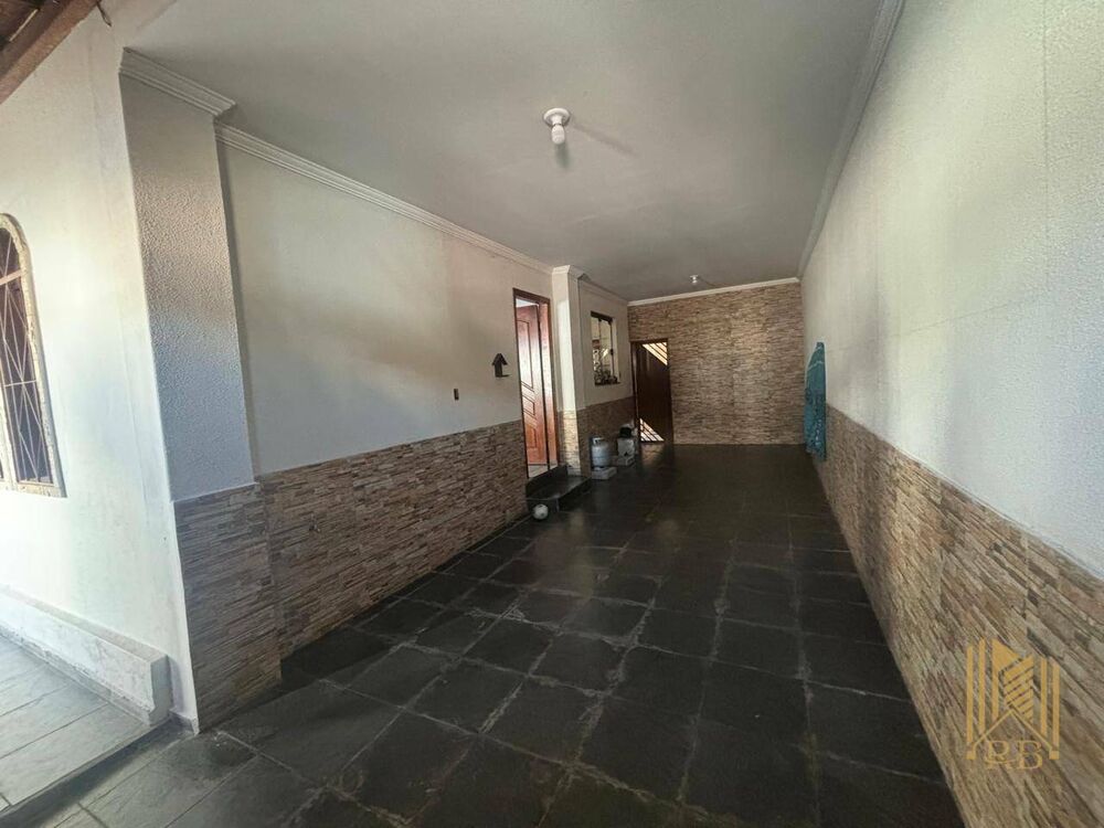 Casa, 5 quartos, 214 m² - Foto 2