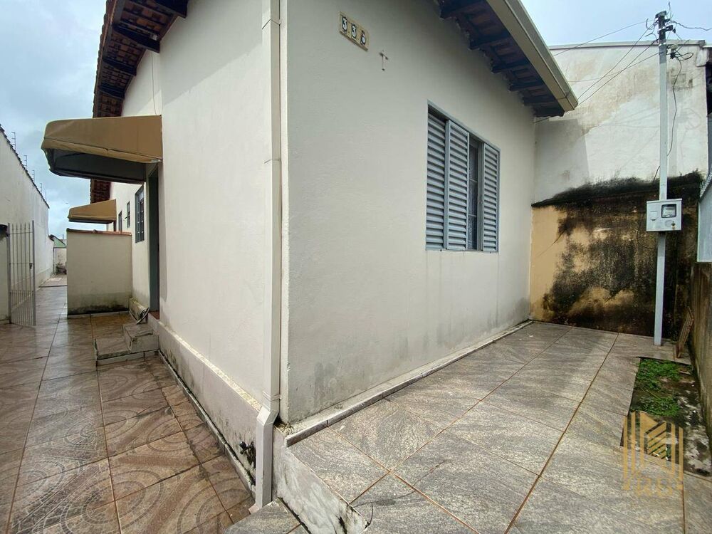 Casa à venda com 2 quartos, 60m² - Foto 1