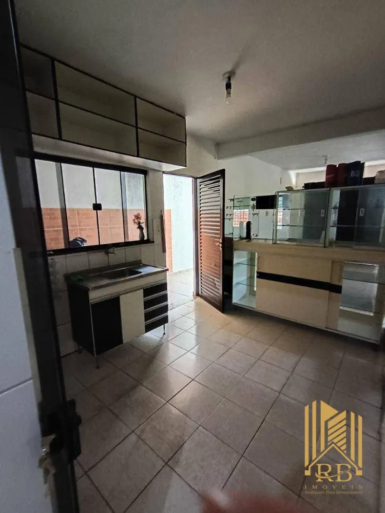 Casa, 3 quartos, 192 m² - Foto 11