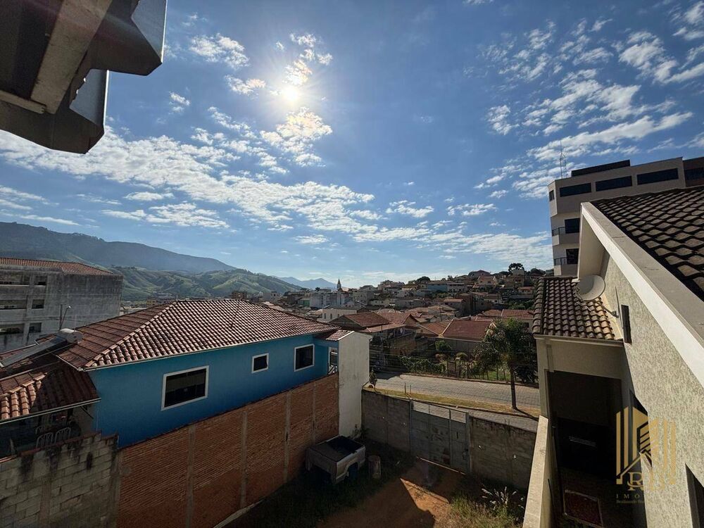 Casa, 3 quartos, 400 m² - Foto 1