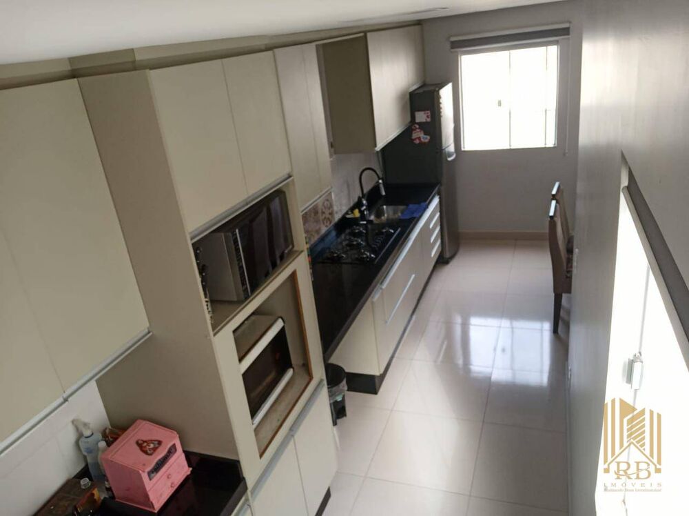 Apartamento à venda com 3 quartos, 113m² - Foto 1