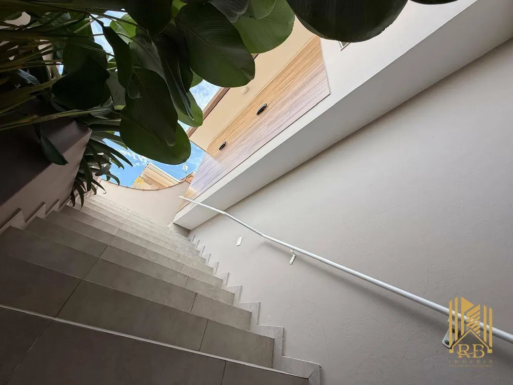 Casa, 3 quartos, 290 m² - Foto 1