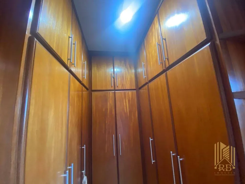 Casa, 3 quartos, 240 m² - Foto 10