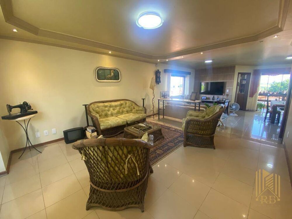 Casa, 3 quartos, 240 m² - Foto 2