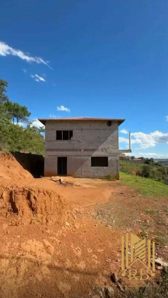 Chácara, 3 quartos, 1200 m² - Foto 1