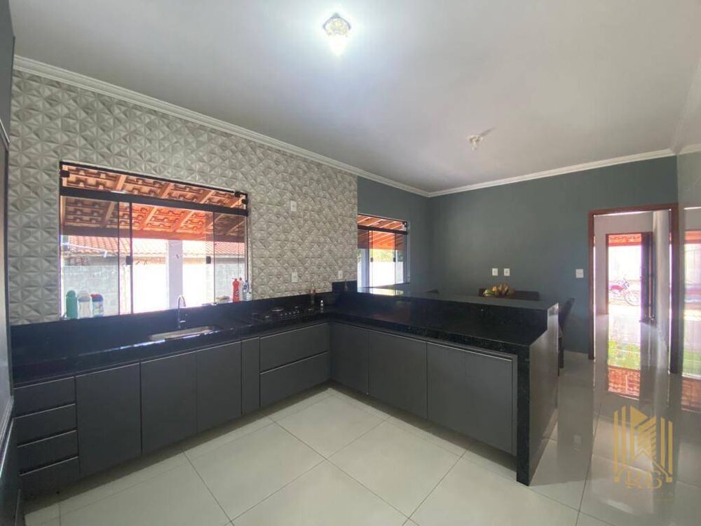 Chácara, 3 quartos, 1370 m² - Foto 2