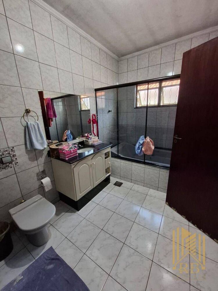 Casa à venda com 3 quartos, 188m² - Foto 6