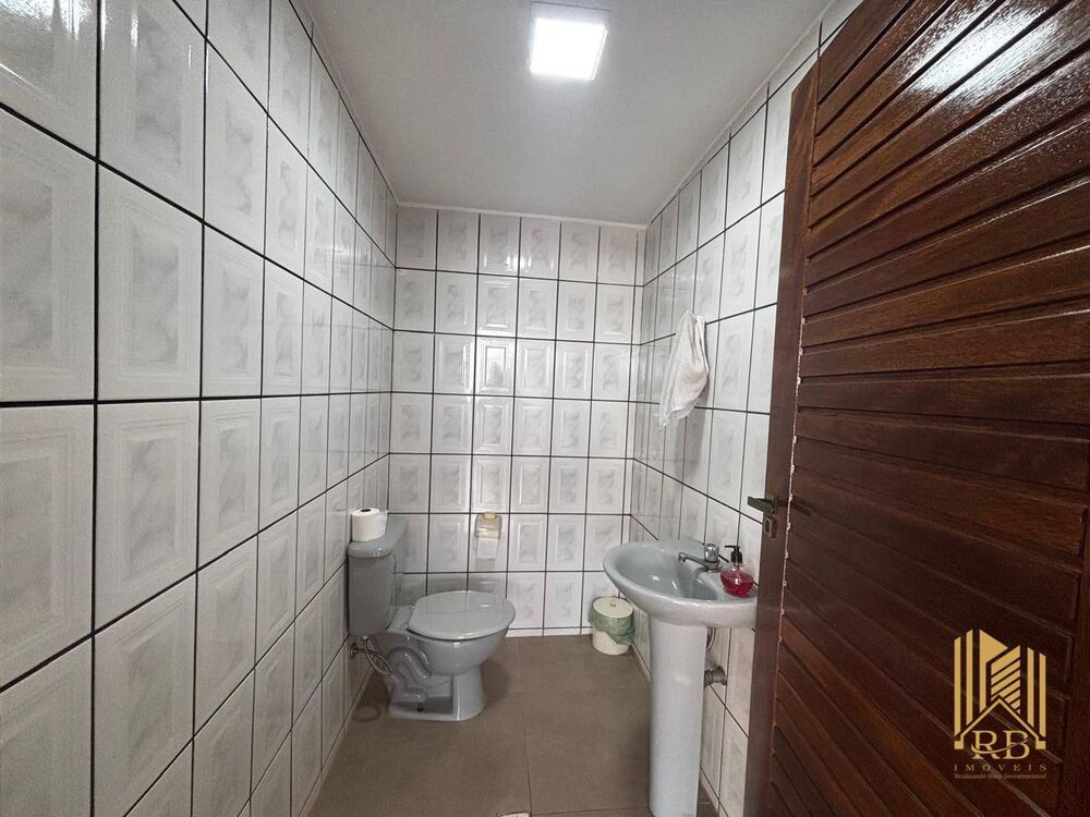 Casa à venda com 3 quartos, 250m² - Foto 6