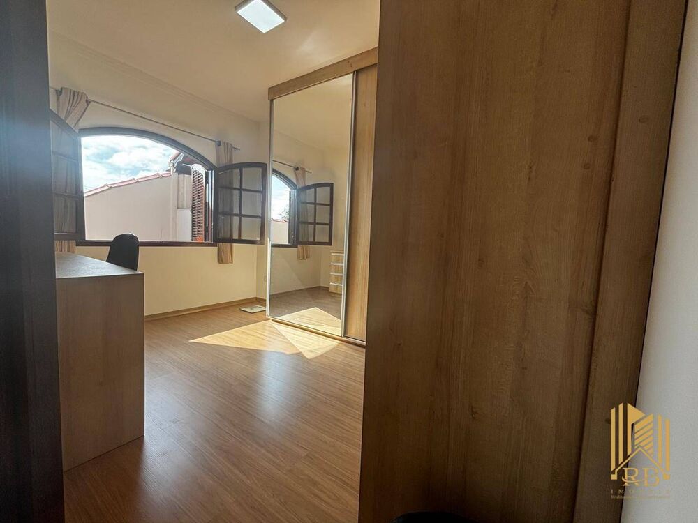 Casa à venda com 3 quartos, 250m² - Foto 32