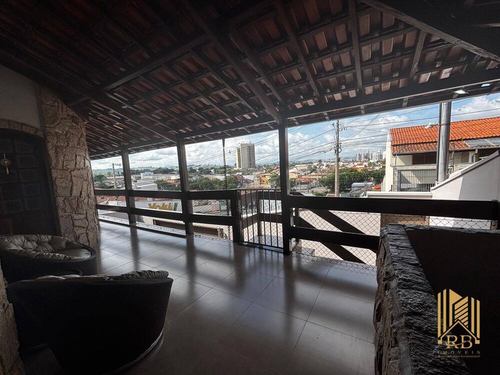 Casa à venda com 3 quartos, 250m² - Foto 13
