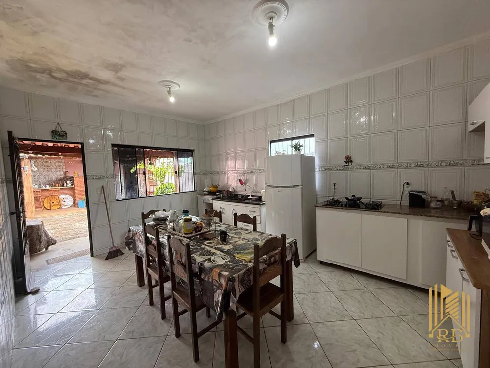 Casa, 3 quartos, 230 m² - Foto 8