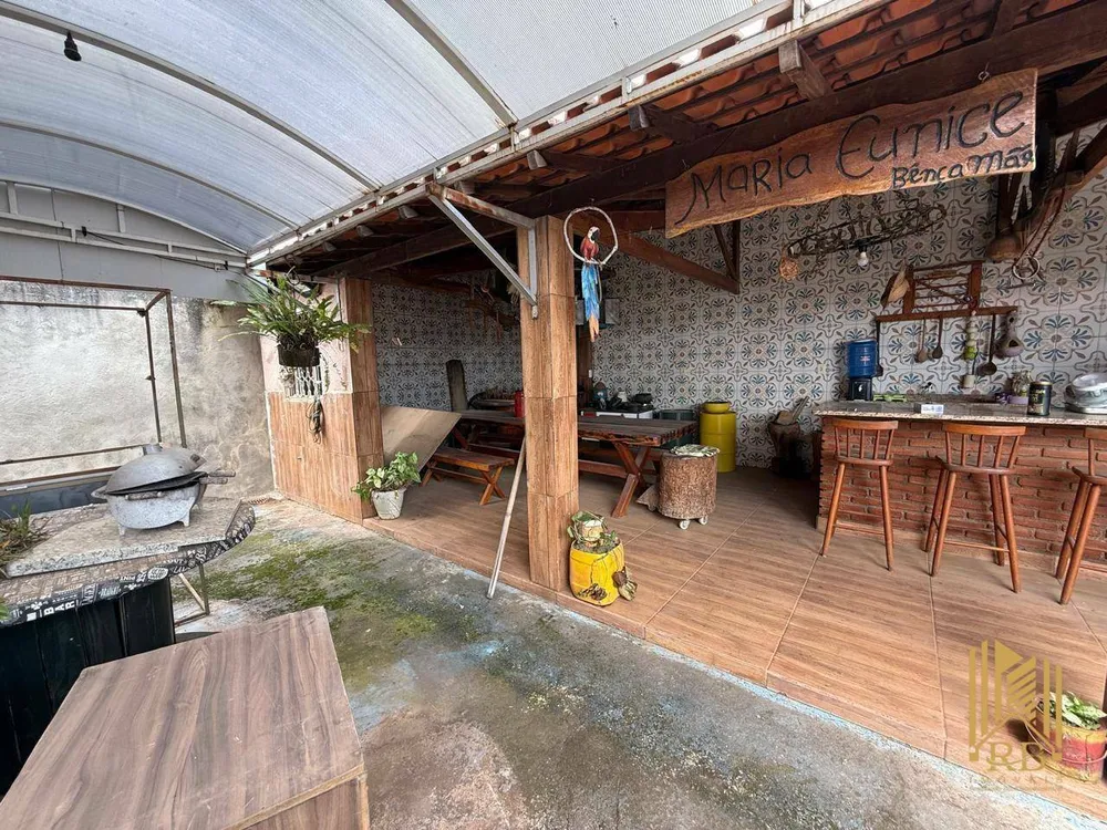Casa, 3 quartos, 230 m² - Foto 9