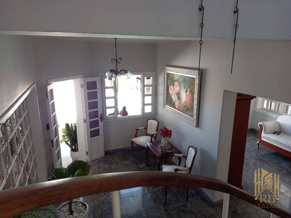 Casa, 3 quartos, 251 m² - Foto 3