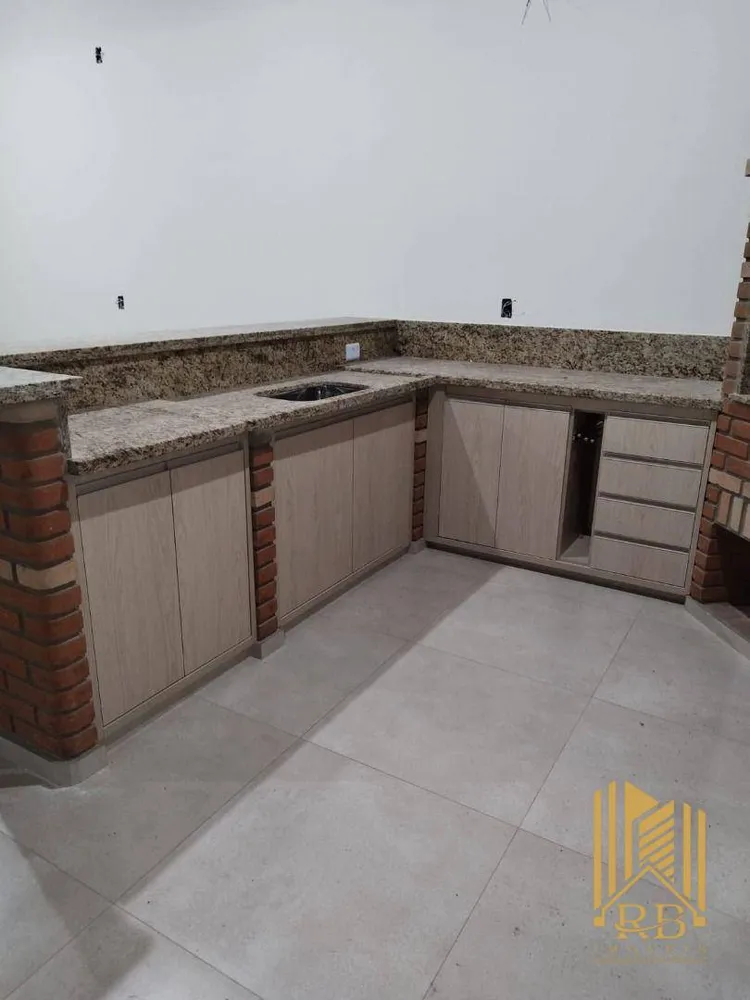Casa, 3 quartos, 237 m² - Foto 3