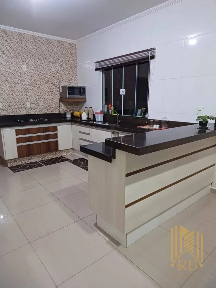 Casa, 3 quartos, 180 m² - Foto 8