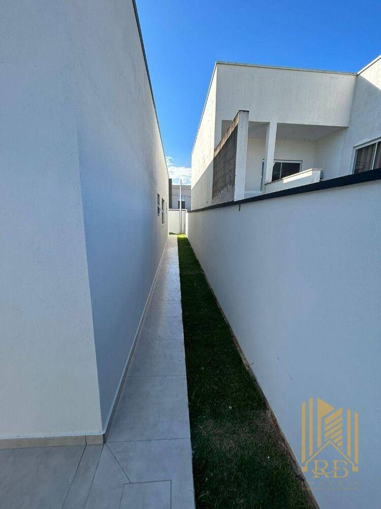 Casa à venda com 3 quartos, 126m² - Foto 2