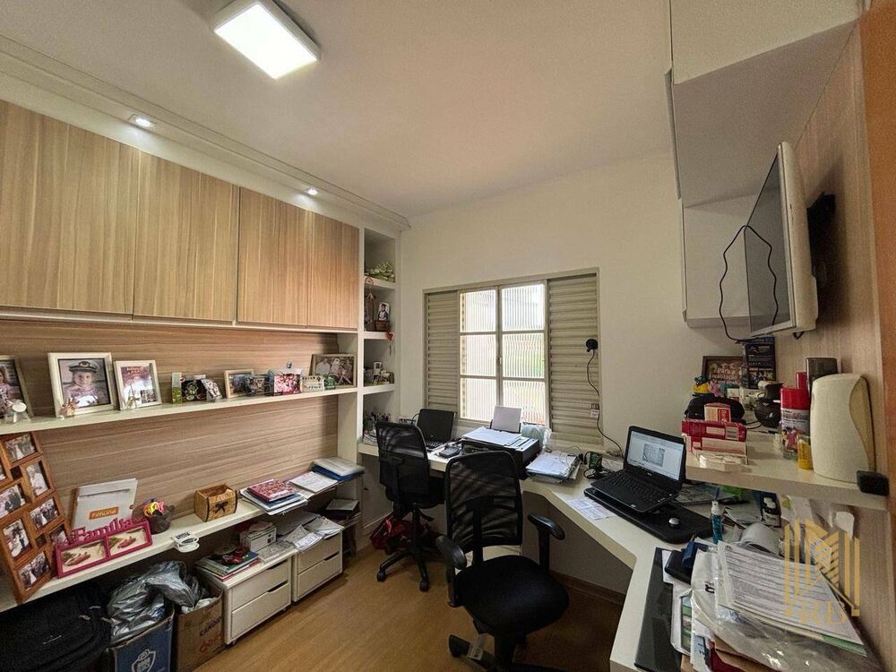 Casa, 3 quartos, 184 m² - Foto 4