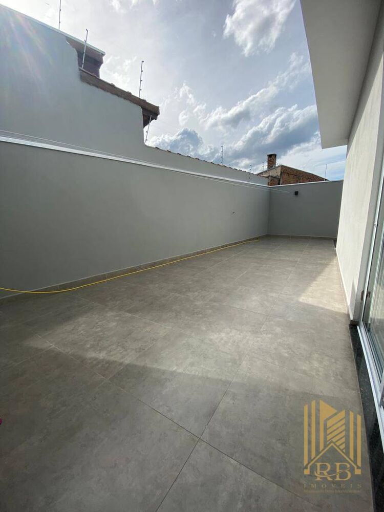 Casa, 3 quartos, 231 m² - Foto 2