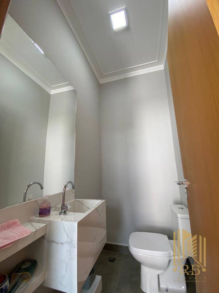 Casa, 3 quartos, 231 m² - Foto 1