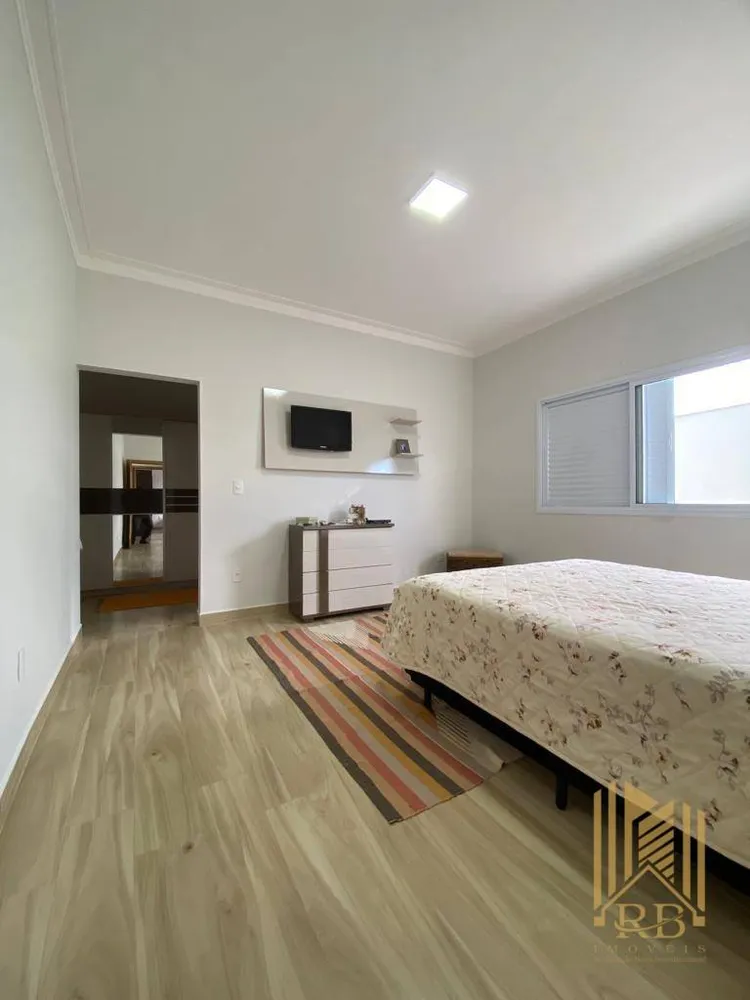 Casa, 3 quartos, 231 m² - Foto 13