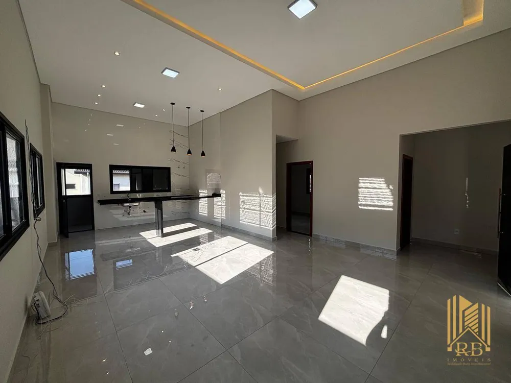 Casa, 3 quartos, 199 m² - Foto 2