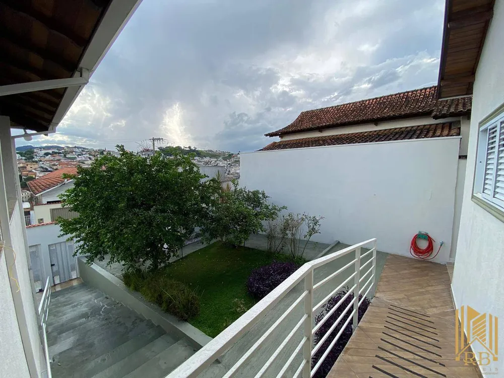 Casa, 3 quartos, 202 m² - Foto 4