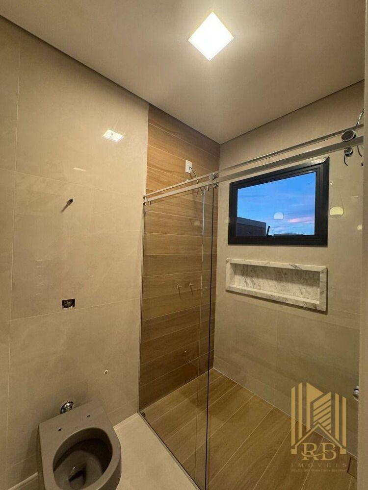 Casa, 3 quartos, 240 m² - Foto 3
