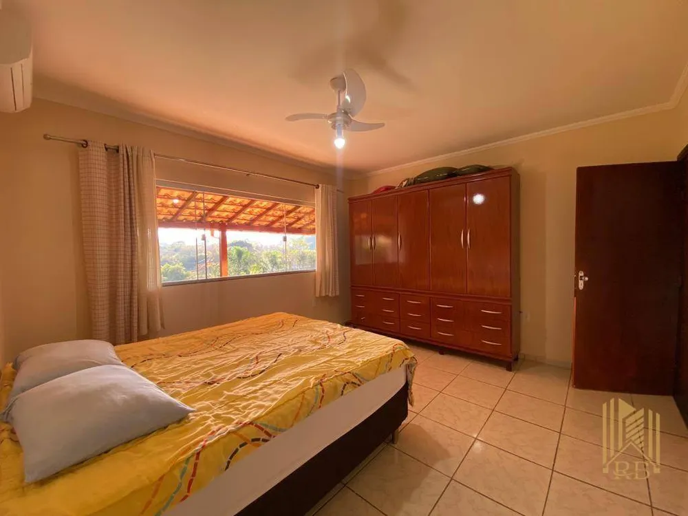 Chácara, 3 quartos, 4098 m² - Foto 4
