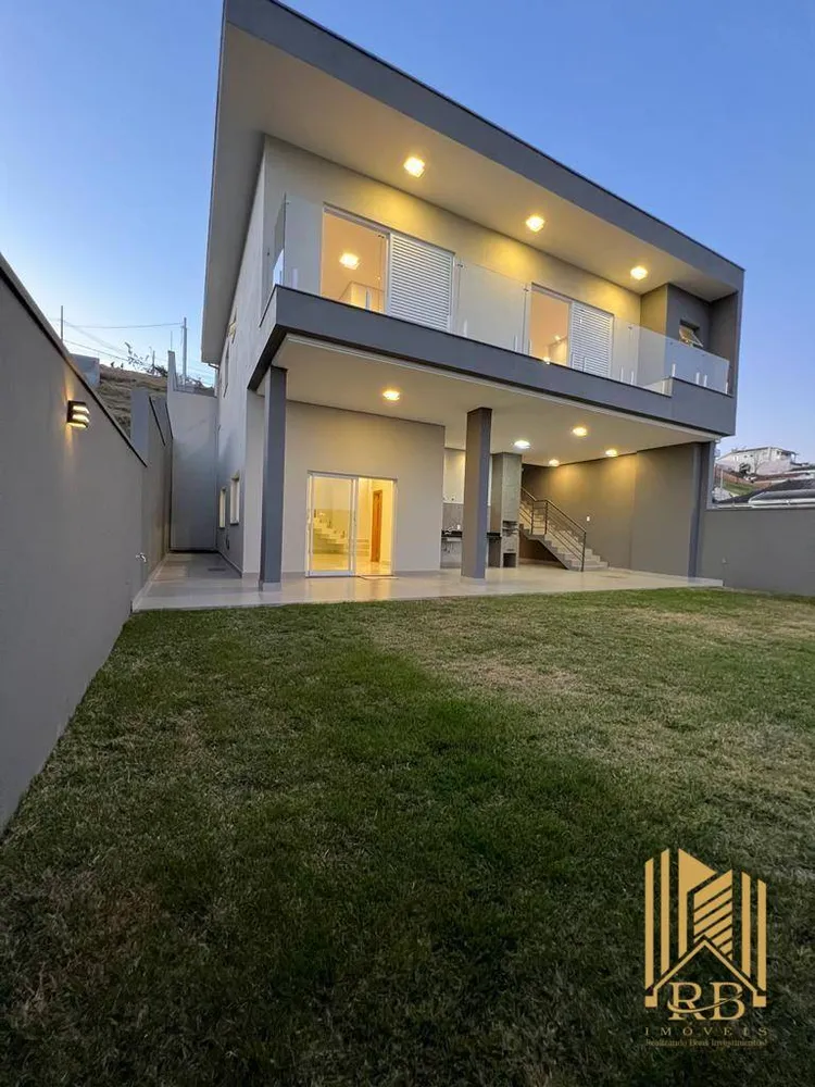 Casa, 3 quartos, 280 m² - Foto 1