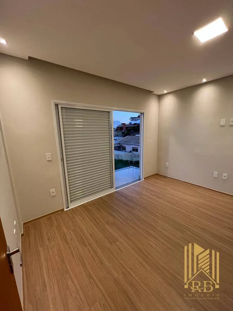 Casa, 3 quartos, 280 m² - Foto 8