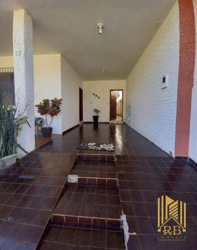 Casa, 3 quartos, 178 m² - Foto 1