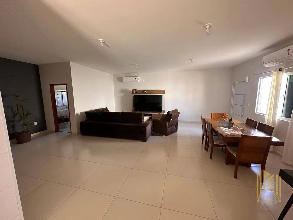 Casa, 3 quartos, 309 m² - Foto 2