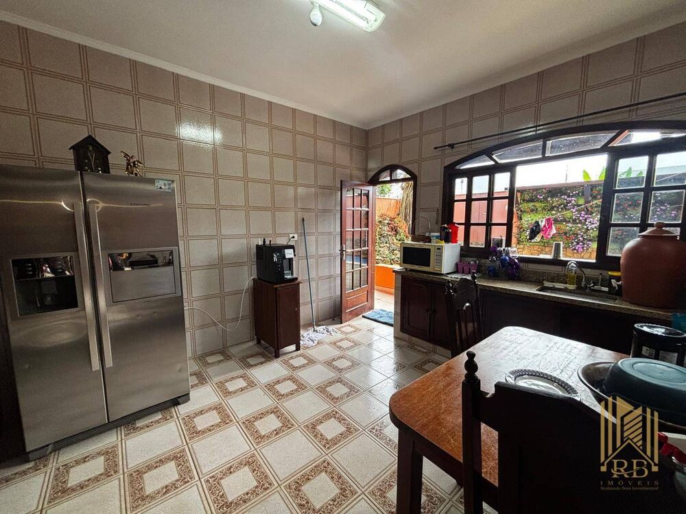 Casa à venda com 4 quartos, 495m² - Foto 3