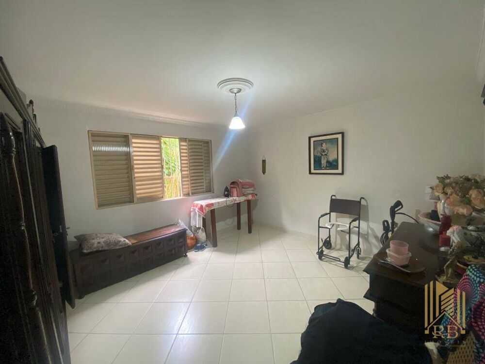 Casa, 6 quartos, 267 m² - Foto 1