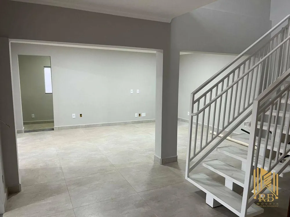 Casa, 2 quartos, 210 m² - Foto 2