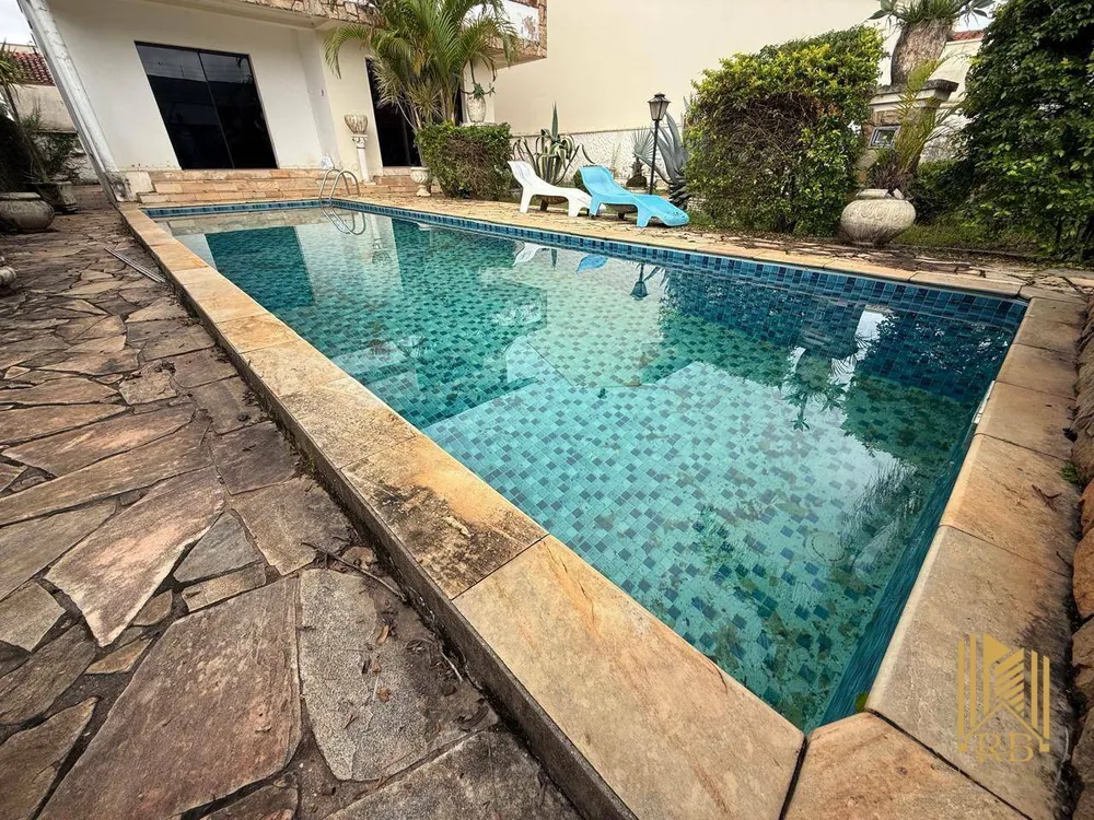 Casa, 4 quartos, 260 m² - Foto 2