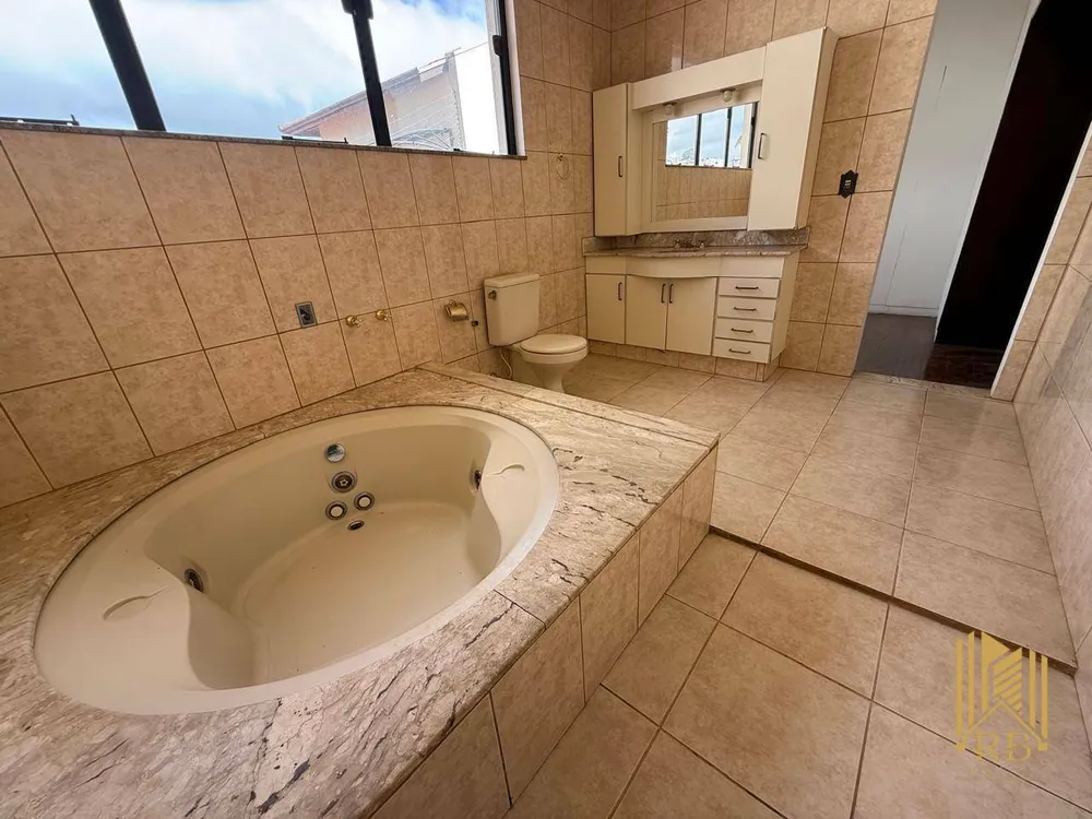 Casa, 4 quartos, 260 m² - Foto 15
