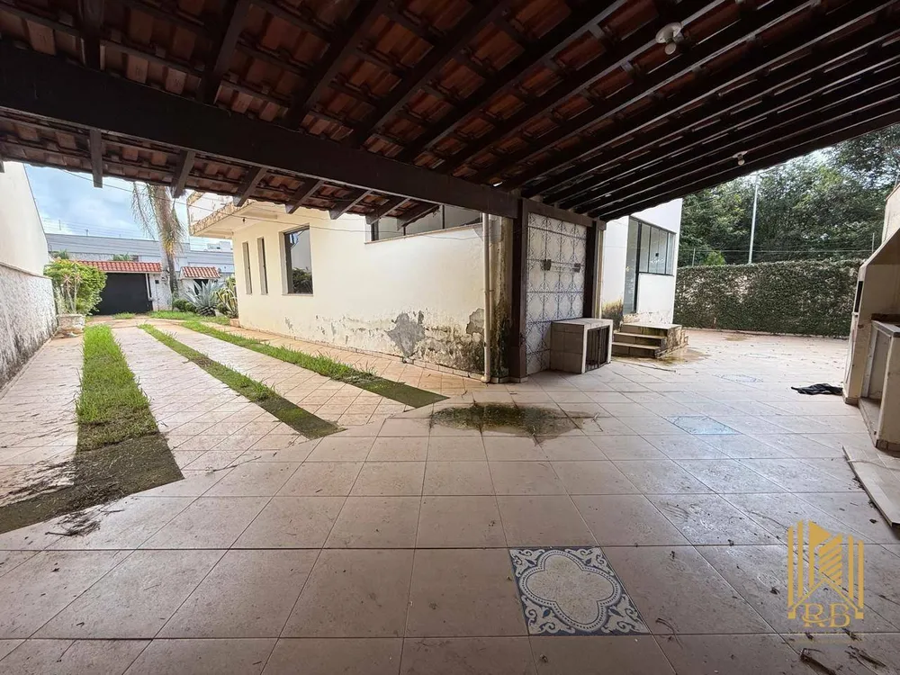Casa, 4 quartos, 260 m² - Foto 4