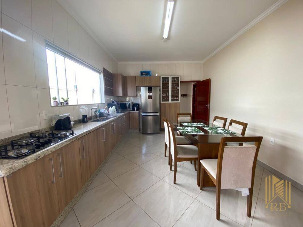 Casa, 3 quartos, 190 m² - Foto 4