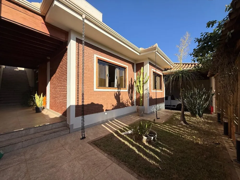 Casa, 3 quartos, 280 m² - Foto 1