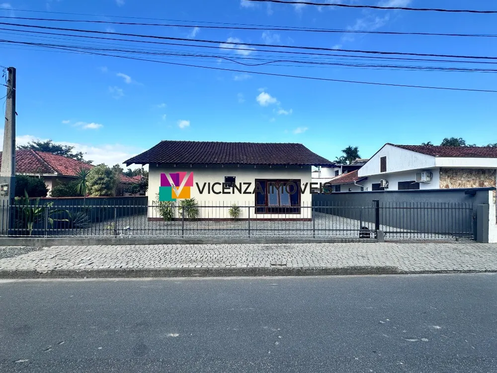 Casa, 3 quartos, 378 m² - Foto 1
