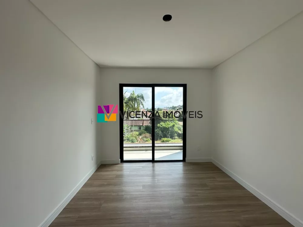 Casa à venda com 3 quartos, 151m² - Foto 11