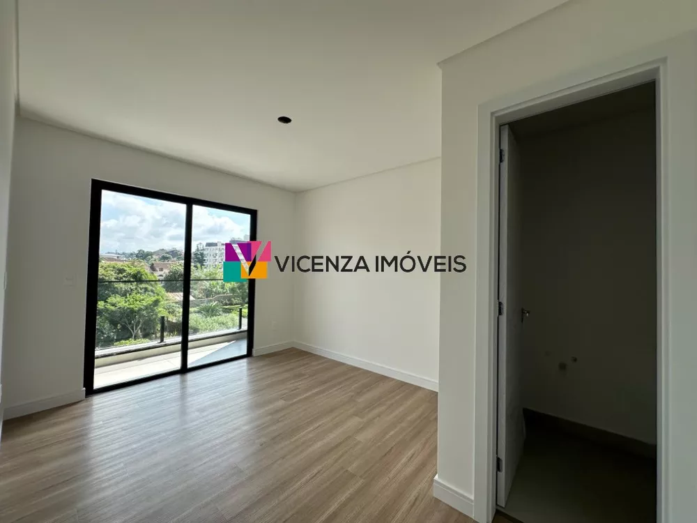 Casa à venda com 3 quartos, 151m² - Foto 7