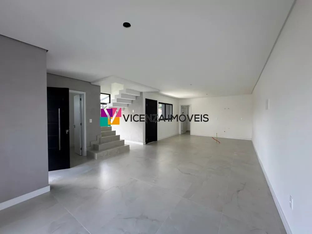 Casa à venda com 3 quartos, 151m² - Foto 4