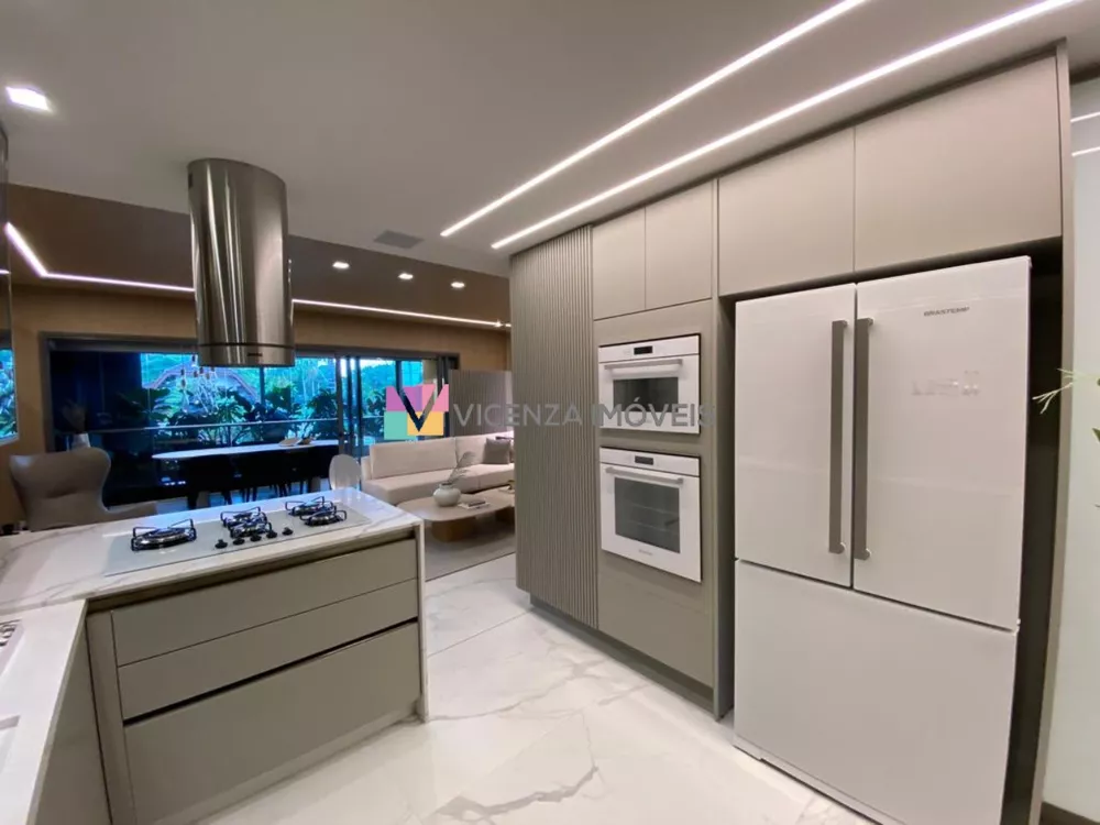 Apartamento, 3 quartos, 136 m² - Foto 2