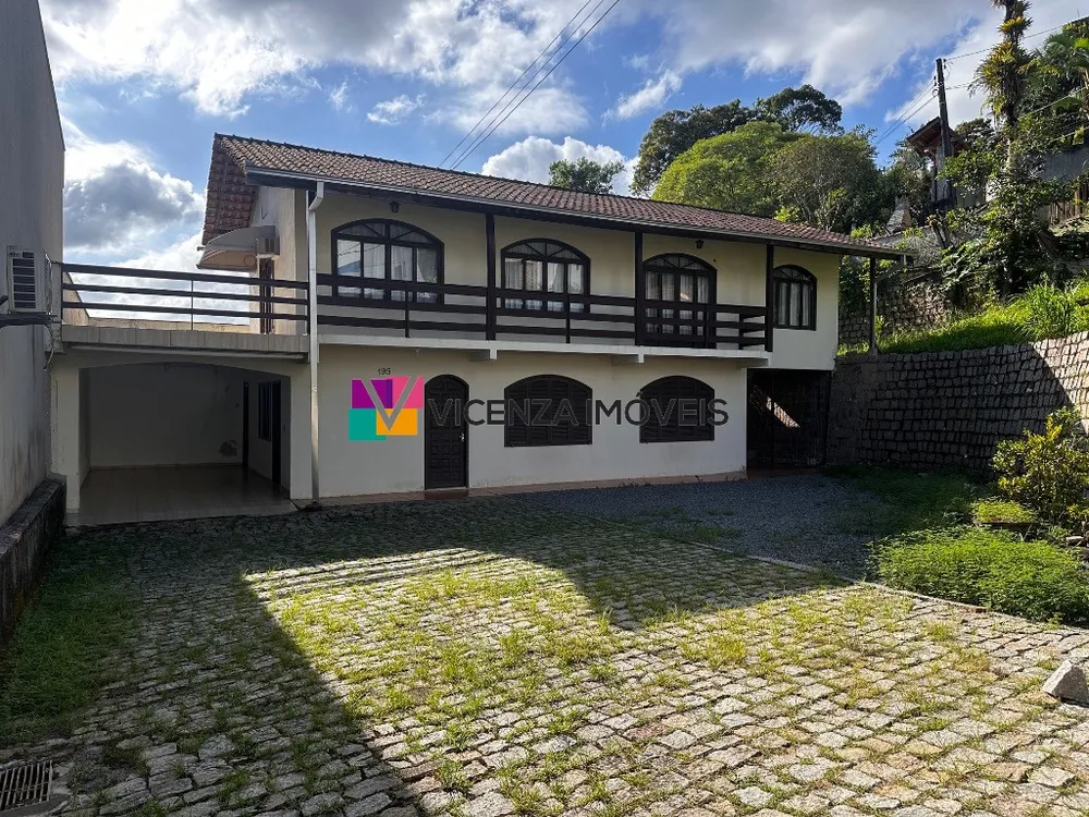 Casa, 4 quartos, 144 m² - Foto 1