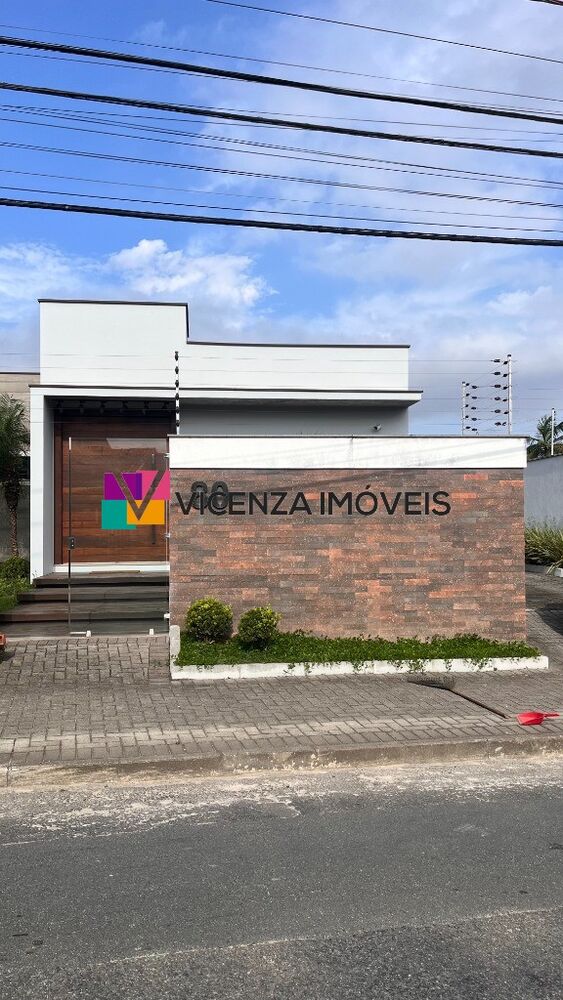 Casa à venda com 3 quartos - Foto 1