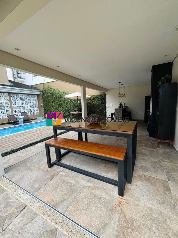 Casa à venda com 4 quartos, 207m² - Foto 5
